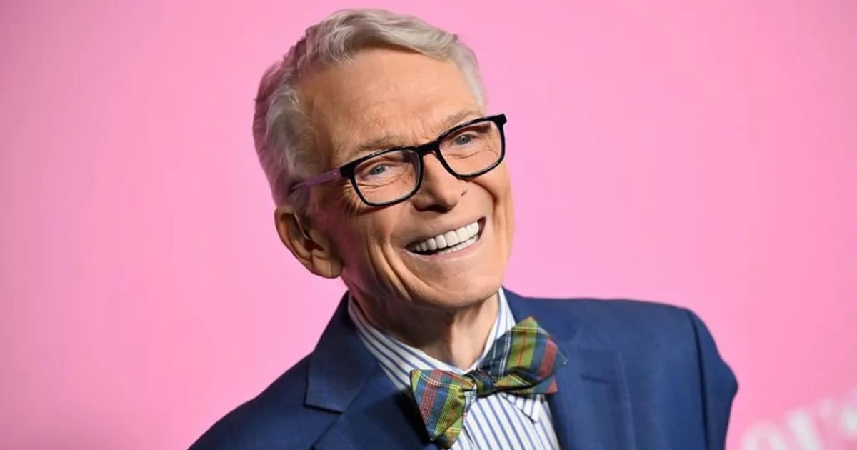Legendary costume designer Bob Mackie dies aged 87