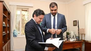 المكاري عرض ونائب رئيس مجلس الوزراء اليوناني لشؤون إعلامية وملف النازحين