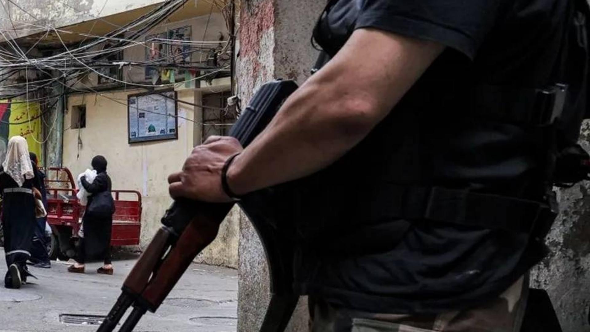 لبنان ومعضلة السلاح: عباس ينهي أزمة الـ 57 عاماً؟