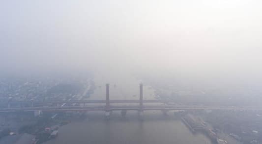 Indonesia denies smog from forest fires drifted to Malaysia