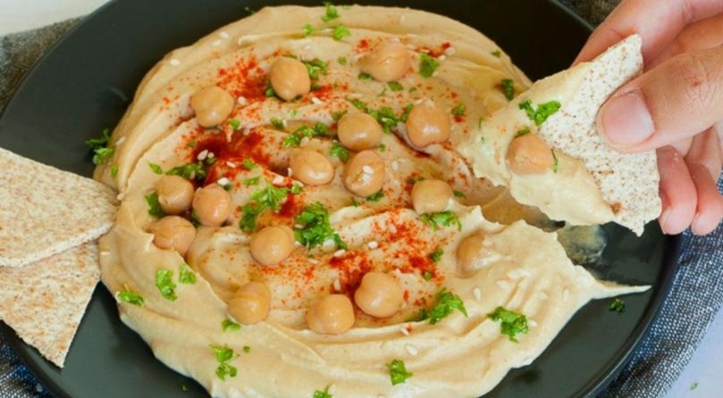 Is Hummus Healthy? Dietitians Explain Its Nutritional Benefits