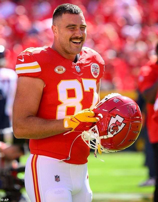 هل خرج ترافيس كيلسي عن صمته حول علاقته مع تايلور سويفت؟