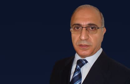 صقر يدعي على مجهول في جرم التفجير الذي استهدف الكتيبة الفرنسية  
