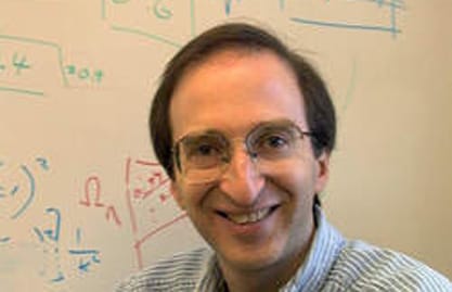 الكون يتوسع بسرعة كبيرة وتحذير من تحوله إلى جليد