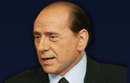 برلسكوني يقول إن السلطة عبء ويصر على الإستمرار حتى نهاية ولايته
