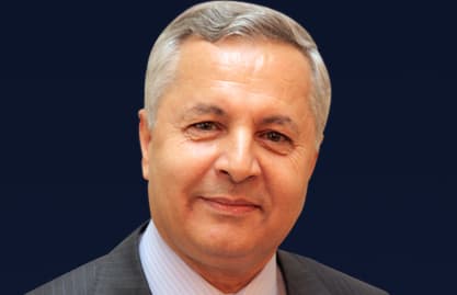 السيد حسين لـ"السفير": الأزمة التي تعاني منها الجامعة يمكن أن تؤدي إلى نزف