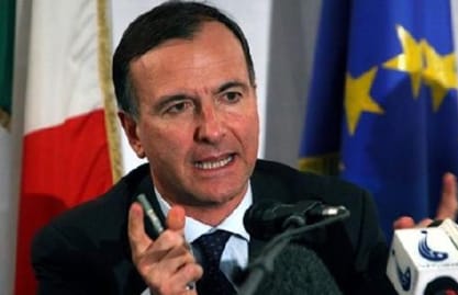 فراتيني يدعو لجهد دولي في الصومال مستبعدا تدخلا عسكريا غربيا 