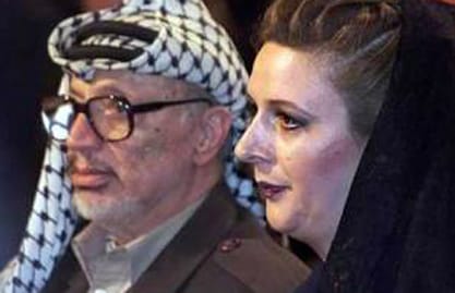 مذكرة اعتقال دولية بحق سهى عرفات أرملة ياسر عرفات للاشتباه في ضلوعها في تجاوزات وفساد مالي