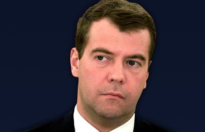 مدفيديف: هناك امكان لتبادل وجهات النظر بشأن الاقتصاد العالمي