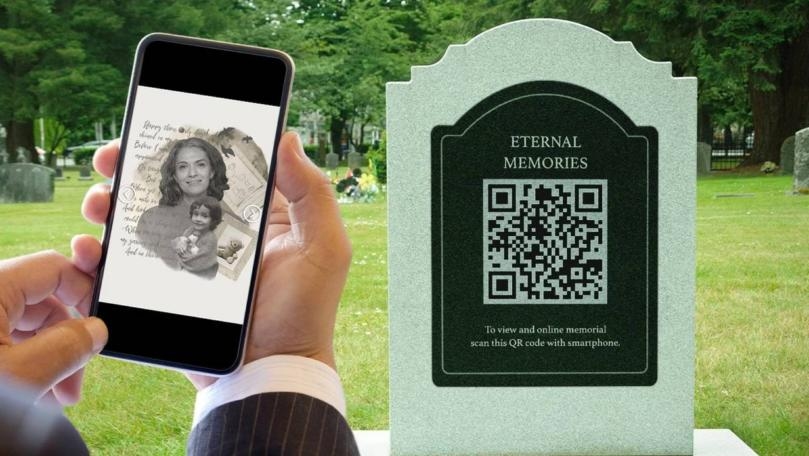 QR Code على الضريح... والميت أونلاين