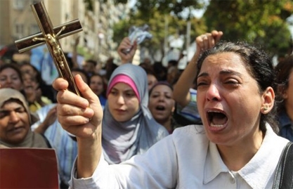 الأقباط لطنطاوي: لن نتقبل تهانيك بالأعياد قبل القصاص لشهداء "القديسين" 