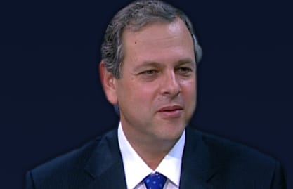 "السفير": إقرار اقتراح دو فريج لبدل النقل يكون قد وفر حلا للحكومة 