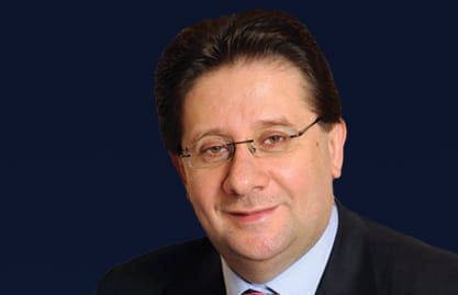 كنعان: الاجازة للحكومة الاقتراض بالعملات الاجنبية يتيح لها الافادة