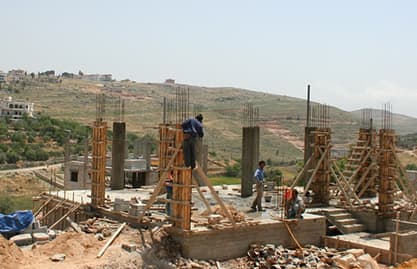 وفاة عامل سوري في ورشة بناء في جبيل