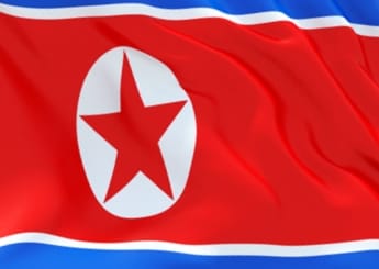 كوريا الشمالية تحسن قاعدة قد تستخدم لاطلاق صواريخ