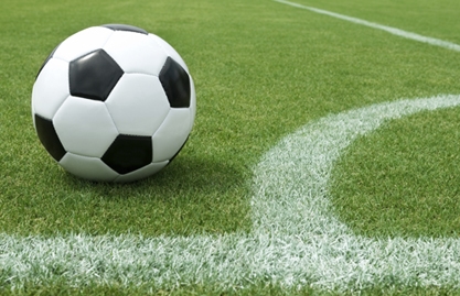 بدء مباراة ربع النهائي في كأس أوروبا 2012 بين إنجلترا- إيطاليا 