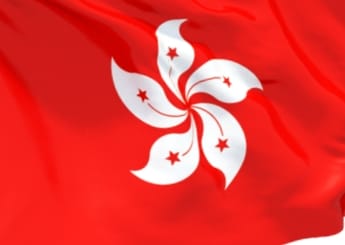 مقتل 8 أشخاص وإنقاذ 101 بعد تصادم عبارة بمركب في مياه جزيرة لاما في هونغ كونغ