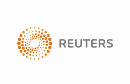 رويترز: الحكم بالسجن على 9 مسعفين لمشاركتهم بالاحتجاجات ضد حكومة البحرين 