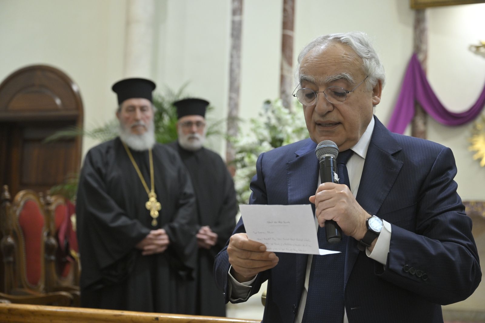 لبنان يودّع الفنان الراحل أنطوان كرباج