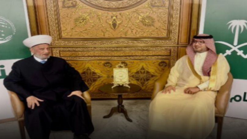 Bukhari briefs Derian on underway projects of King Salman Humanitarian Aid and Relief Center