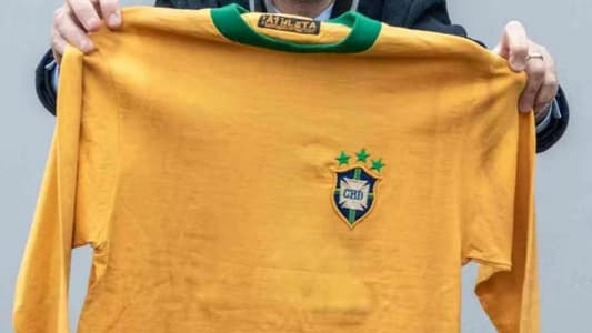 Shirt Made for Pele's Last Brazil Appearance to Be Sold at Auction
