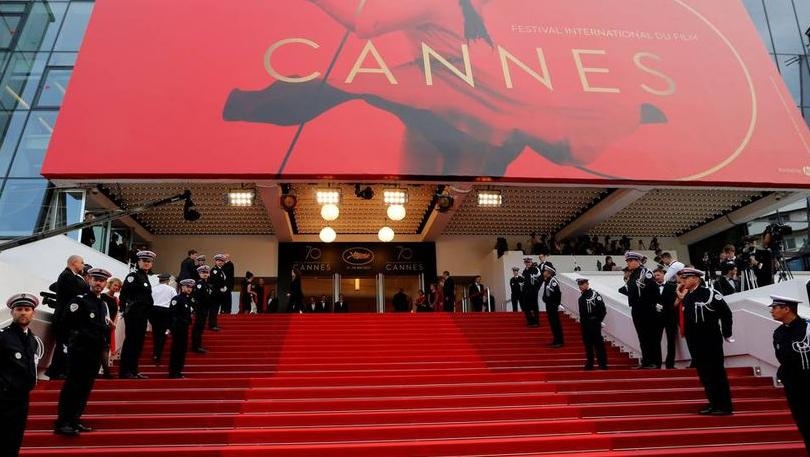 جوليا دوكورنو وبري لارسون بين أعضاء لجنة تحكيم "كان السينمائي"