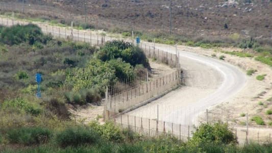 Israeli forces fire in the air at farmers near the technical fence