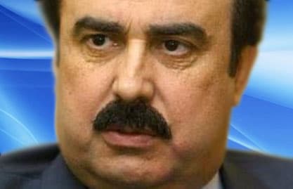 ناشطون: غزالة يتوعد بإبادة بلدته ما لم يفرج عن نجله