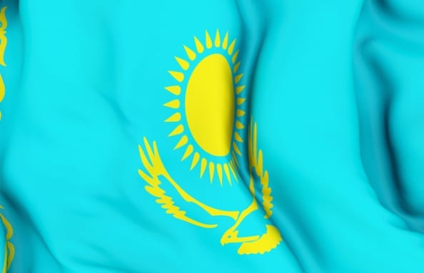 كازاخستان تسمح لفرنسا باستخدام أحد مطاراتها بهدف الانسحاب من افغانستان