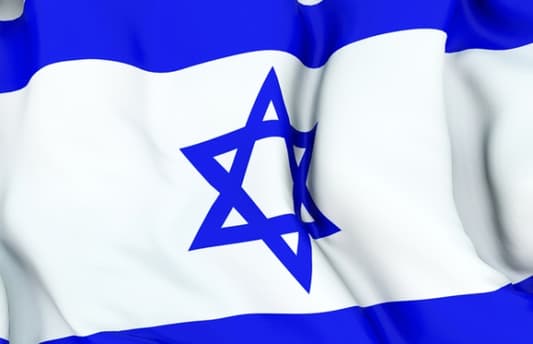 صدامات بين متظاهرين وشرطيين فلسطينيين في رام الله