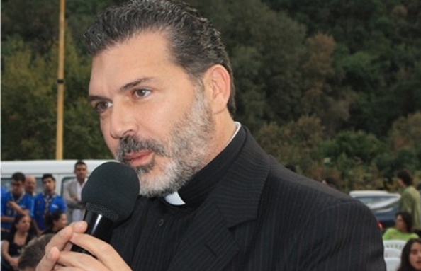 الأب فادي تابت: اخترت أن أكون نجماً يدل على يسوع المسيح