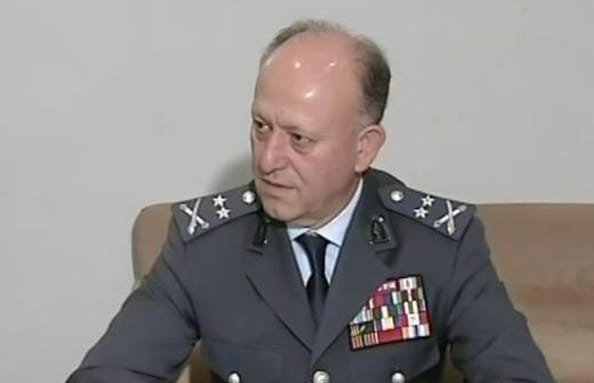 هل سيمدد للواء ريفي؟