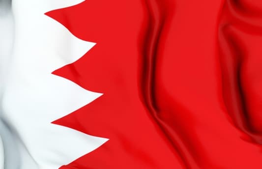 نواب بحرينيون يدعون إلى تشريع خليجي بتصنيف “حزب الله” منظمة إرهابية