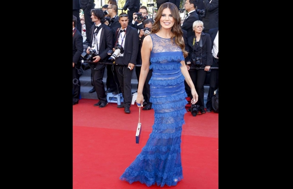 هكذا تألقت منى ابو حمزة في مهرجان كان