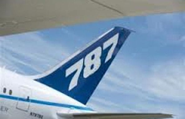 الحظ العاثر لا يزال يواجه دريملاينر 787  مع سلسلة مشاكل جديدة