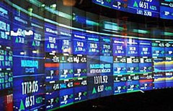 الأسهم الأوروبية تتذبذب صعودا وهبوطا وأنظار المستثمرين على المركزي الأميركي