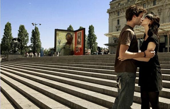 سوازيلاند تمنع القبلات