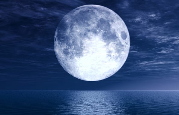 القمر يقترب... ومخاوف من كوارث طبيعية 