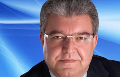 المشنوق عبر "تويتر": خطوة إدراج "حزب الله" على لائحة الارهاب الاوروبية لا تمسّ بمضامينها الحزب وحده بل لبنان ككل بصورته وموقعه ودوره