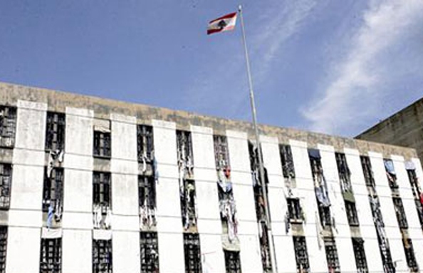 Reports about a prisoner hanging himself in his cell in Roumieh prison are false, according to NNA