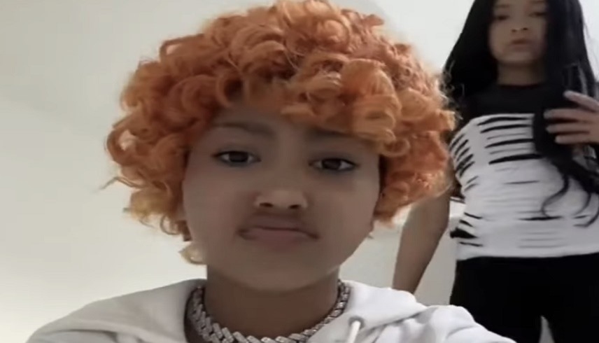 كيم كارداشيان تكشف عن سبب حذف فيديو لابنتها على "تيك توك"