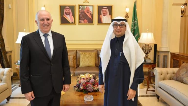 فهمي التقى البخاري... و"بوادر خير"