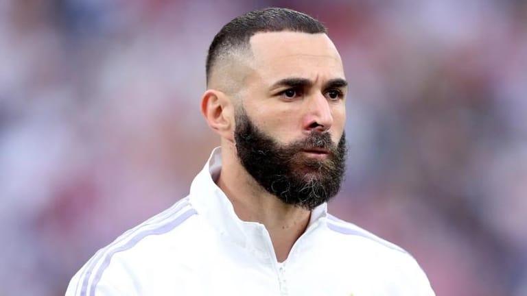 ريال مدريد يُعلن رحيل كريم بنزيما