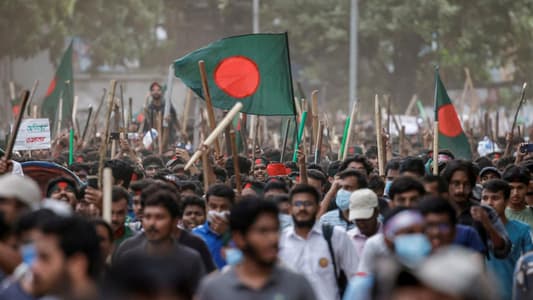 Bangladesh restores internet as students call off job-quota protests