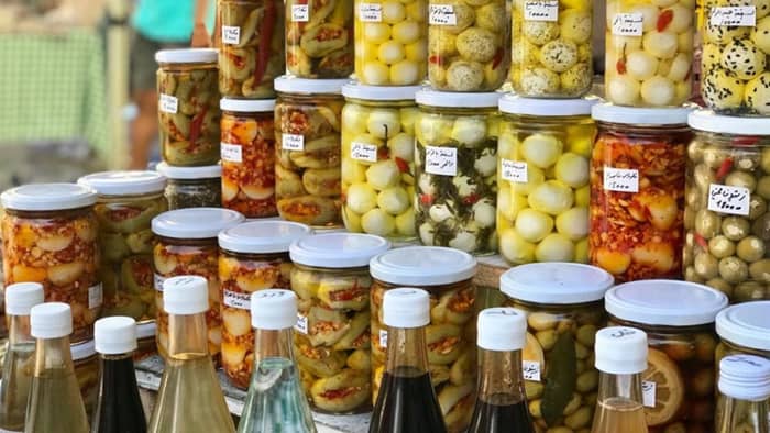 صناعة المونة من تراث إلى نشاط اقتصادي