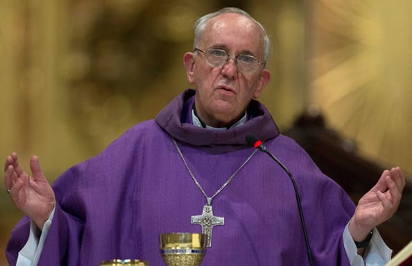 البابا فرنسيس: فضائح التحرش بالاطفال "عار على الكنيسة"