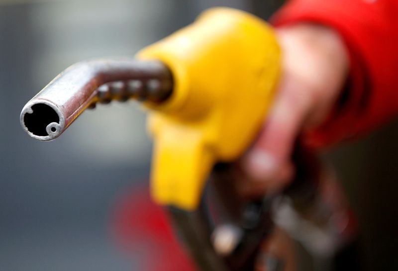 Oil futures steady as US default risk offsets supply decline