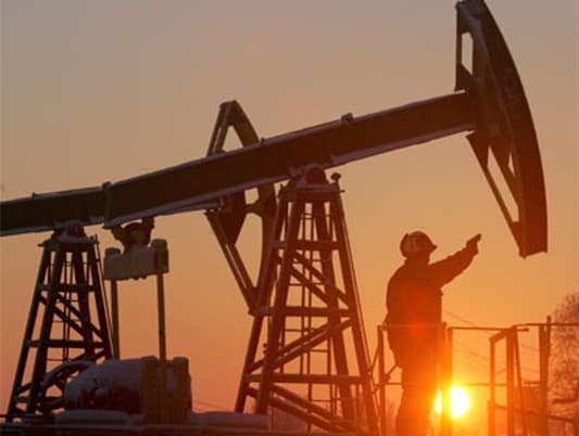 برميل النفط يتراجع عن 103 دولارات