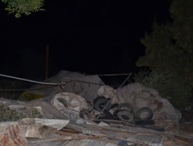 بالصور: جرف عدد من الخيم في صور 