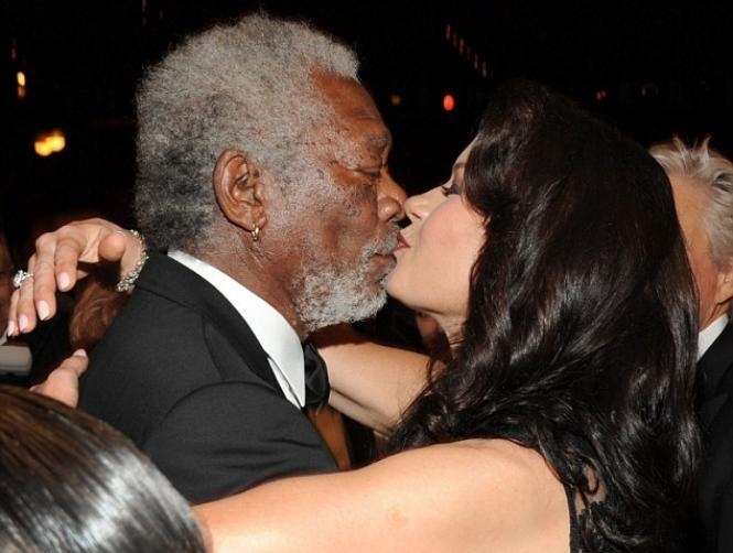 To Kiss or Not to Kiss? That Is the Question